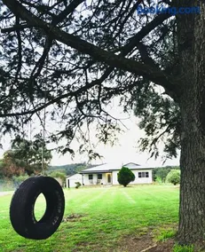 York Huon Farmhouse - Image 1