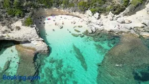 Ploes Luxury Cottages - Image 4