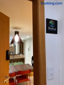 Apartamento espetacular na MELHOR praia da Bahia, GUARAJUBA é uma das únicas praias com selo azul do Brasil -Luxo, lazer, diversão e tranquilidade! Projetado para que você tenha a melhor experiência em hospedagem - Condominio tipo resort, o mais procurado - Image 3