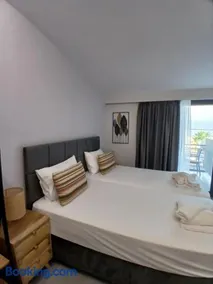 Nefeli Luxury Studios - Image 2