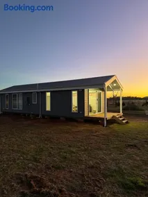 Kingdom Cottages - Image 2