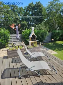 Bowery Guest Houses - Árnyas vendégházak - jakuzzi használattal - Image 1