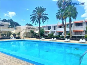 Appartement avec internet haut débit, jardin et terrasse | Vue jardin - Image 5