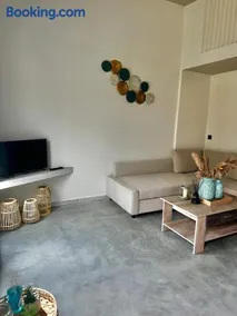 V Apartments - Image 2