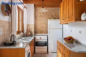 Little Karafillias Chalki House - Image 2
