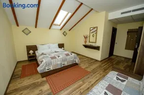 Casa Bucatarului - Image 3