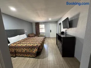 Regency Motel - Image 2