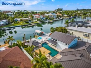 Manatee Cove - Image 4