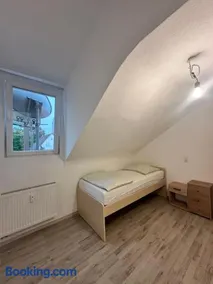 Monteuren Zimmer Bett Vermietung - Image 1