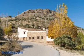 Attraente appartamento con barbecue, terrazza e giardino | Vista sulla montagna | Ammette cani - Image 1