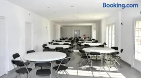 Grande maison accueillante à Saint-Épain avec salle de réception - Image 3