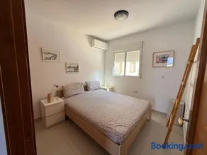 Apartamento entero - 110m2 más Solárium - 4 habitaciones y 2 baños - Image 1