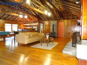 Beautiful Guest Cabin on Quiet Estate - Image 1
