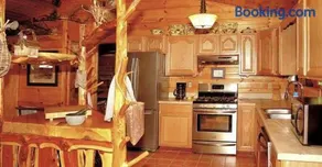 Enchanted Cottage with Hot Tub - Image 3