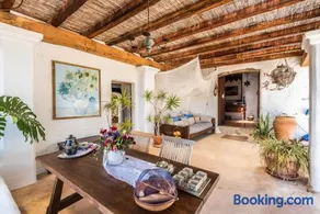 Villa Sun Door - Amazing 6 bedroom with private pool - Image 2