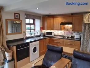 Harris End - Image 4