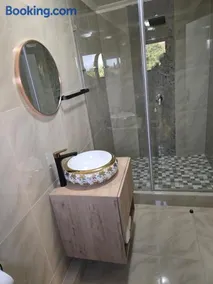 Sekret Zone Hotel - Image 4