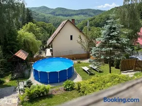 Villa Garden Balvanyos - Image 2