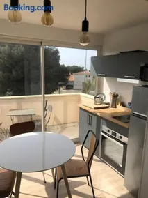 Superbe Studio tout confort Carro - Côte Bleue - Image 2