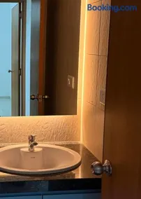 Aashna Paradise Luxurious High Floor living and Pool - Image 4