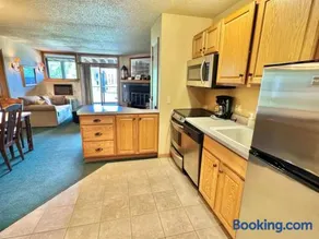 Ski-In/Ski-Out Condo | Hot Tub + Mountain Views - Image 2