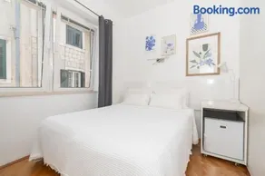Rooms Gold - Image 3