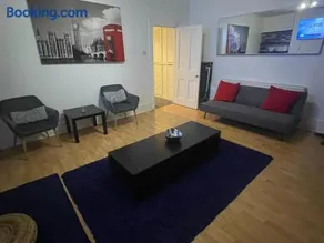 Large Leyton London Apartment - Image 1