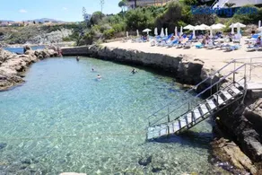 Kissonerga beach apartment - Image 5