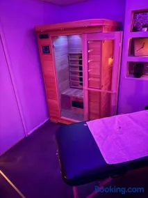 Maison avec Spa Privatif, Jacuzzi et Sauna - Image 5