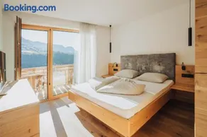 Ferienwohnung Oberegghof Hirzer mit Bergblick, Pool und WLAN - Image 1