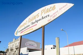 Element Riders Place Backpackers - Image 2