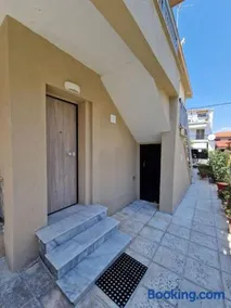 BRAND NEW 90m from the SEA 40m2 - Image 4