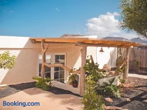 Tierra - Cinco Elementos - Surf & Yoga Stay - Image 1