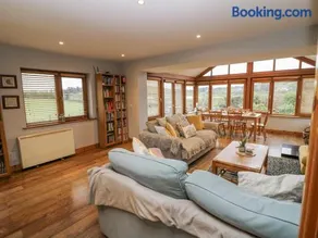 Lough Cluhir Cottage - Image 5