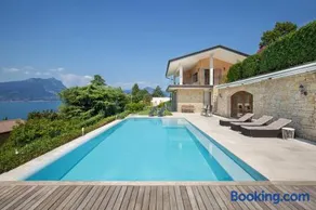 Villa Sybille With Pool And Lake View - Image 1