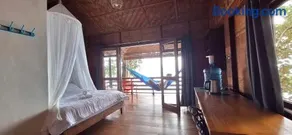 Treetop Guesthouse and Bungalows - Image 4
