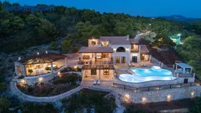 Villa Amara Private Estate - Image 1