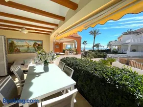 Bungalow on the beach 15 minutes from Valencia - Image 2