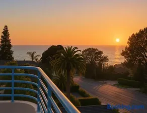 6BR5BA Hot Tub Steps to Beach Parking Pet Friendly - Image 2