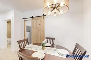 Stunner apt with fireplace grill partial ocean views & partial AC - Image 3