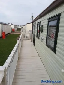 Annandale skegness - Image 2