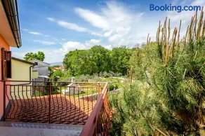 Apartment Beach Stara Porozina - Image 2