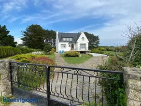 Maison lumineuse à Groix avec jardin - Image 1