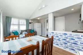 Hampton Beach Seaside Villa Unit 1 - Image 3