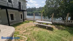 Casa rural A Fonte, Balneario Histórico de Cortegada - Image 1
