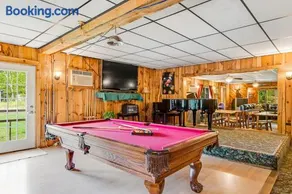 The Bear Lodge - Image 2