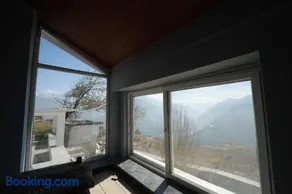 Trilok Cliffs - Image 3