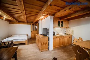 Vineyard Cottage Maleric with Pool Access - Image 2