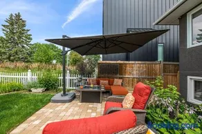 YEG Chic Luxury Accommodation - Image 2