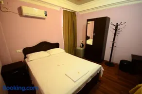 Hotel Peria - Image 1